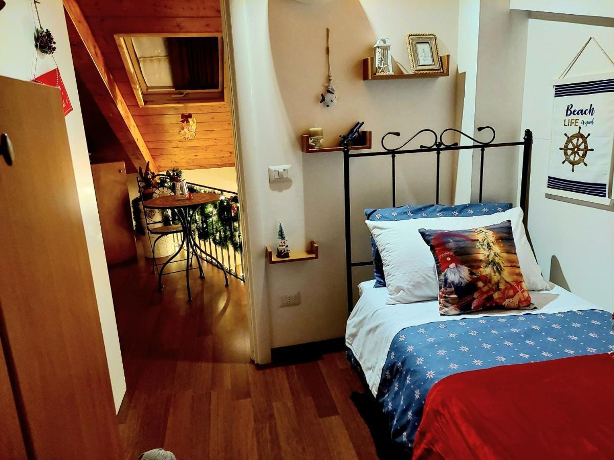 Le Camere Della Casa Di Tessa Nel Borgo Antico Термоли Экстерьер фото